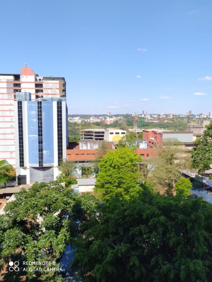 Moderno Y Amplio Apartamento Con Vista Fantastica En Pleno Centro Ciudad del Este Exterior photo